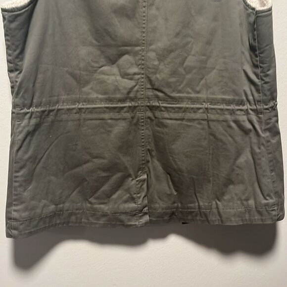 L.L. BEAN Women's Olive Green Utility Sherpa Lined Vest, Size M - Picture 9 of 12